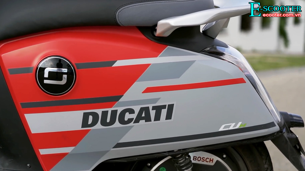 tem Scooter điện soco Cux Ducati 2021